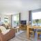 Whileaway Lodge, Strawberryfield Park - Чеддар