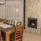 Cosy House in San Bartolomé de Pinares with Mountain View