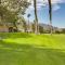 Cathedral City Condo on Golf Course with Pool Access - 大教堂城