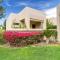 Cathedral City Condo on Golf Course with Pool Access - 大教堂城