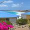 Ocean Front studio , step to the beach