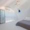 Red Cliff Santorini Villa - Volcano View & Jacuzzi - أكروتيري