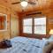 Blue Ridge Cozy Cabin in the Woods with Hot Tub! - Blue Ridge