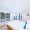 10 Mona Vista Court
