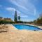Apartment Julio Pomar, swimming pool