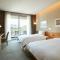 Rolling Hills Hotel