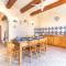 Ta Guljetta Villa Sleeps 8 with Pool