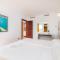 Apto con Terraza 303