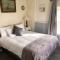 Westend Bar & select accommodation