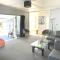 Fabulous Ocean and Reserve Views - Papamoa Beach
