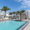 HYDE BEACH HOUSE THREE-BEDROOM, WATERFRONT, OCEAN AND INTERCOSTAL VIEW, ROOFTOP POOL, 5 MiN WALK TO BEACH