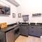 Thena Hotel - Cozy Studio