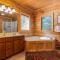 Ole Hickory w/Firepit HotTub