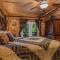 Ole Hickory w/Firepit HotTub