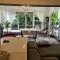 Vista Unit + Bamboo House Close to the City & Airport & Train station and Brighton Le Sands Beach
