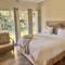 WOODS GUEST HOUSE