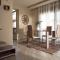 Laura Suites