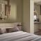 Laura Suites