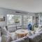 The NeahKahNie House - Meredith Lodging
