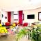 B&B HOTEL Saint-Quentin-en-Yvelines Centre Gare 4 étoiles - Montigny-le-Bretonneux