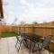 Bluebell Lodge, Meadow view lodges