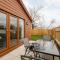 Bluebell Lodge, Meadow view lodges