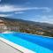 Peak A Boo Private Heated Pool and Private Parking - Câmara de Lobos