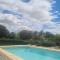 Villa Les Fuseaux avec piscine chauffée à Grignan - Гриньян