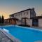 Villa Avalon - Luxury home with pool in the centre of Istria - Tinjan