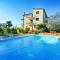 Apartments with pool Albina - Umag
