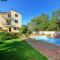 Apartments with pool Albina - Umag