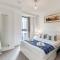 Deluxe One Bed Apartment by London ExCeL - London