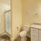 Emerald Isle Vacation Home Walk to Beach!