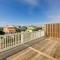 Emerald Isle Vacation Home Walk to Beach!