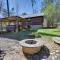 Broken Bow Cabin with Hot Tub and Fire Pit, Near Lake!