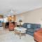 Tropical Oasis 809