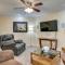 Englewood Apt with Patio in Denver Tech Center - إنجليوود