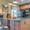 Englewood Apt with Patio in Denver Tech Center - إنجليوود