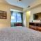 Englewood Apt with Patio in Denver Tech Center - إنجليوود
