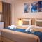 Nicole Rooms