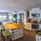 Clementine's Guest House & Vacation Rentals - أستوريا