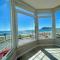 SA Apartments! Beachfront Apartment with Sea View & Pool