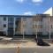 Comfortable Home away from Home, town centre, free parking,multiple Rooms