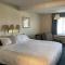 Landmark Inn