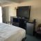 Landmark Inn