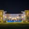 Isola Luxury Farm Suites