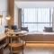 Guangzhou Baiyun Airport MeHood Liz Hotel Free Shuttle Bus To Airport
