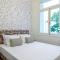 Your 4 bdrm Dream House Acropolis View & Jacuzzi