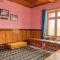 Black Top Border Homestay