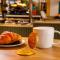 Holiday Inn Manchester Airport, an IHG Hotel - هييل